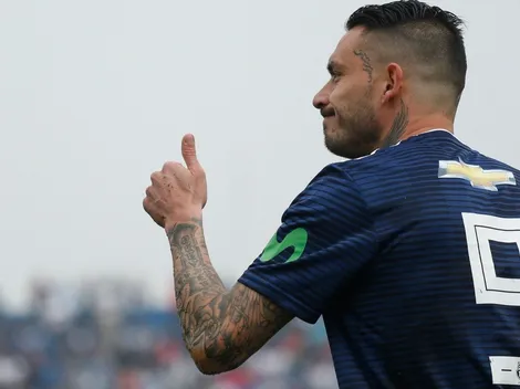 SIFUP le presta todo el ropero a Mauricio Pinilla