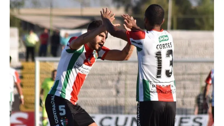 Palestino suma dudas en el torneo local, afuera puede ser otra la historia