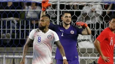 Vidal hizo buenas migas con Arias en la Roja