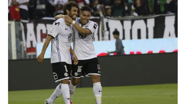 El Mago celebra su gol ante Iquique y calla bocas.