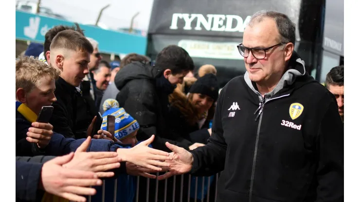 Leeds de Marcelo Bielsa se mete en puestos de ascenso directo