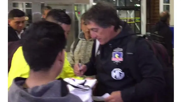 Mario Salas se lleva a Ecuador la duda sobre Paredes y Valdivia