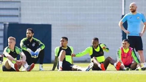 Claudio Bravo fue la novedad de la semana en Manchester City