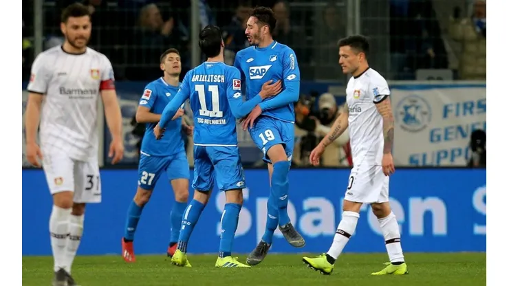 Hoffenheim goleó al Leverkusen de Aránguiz.