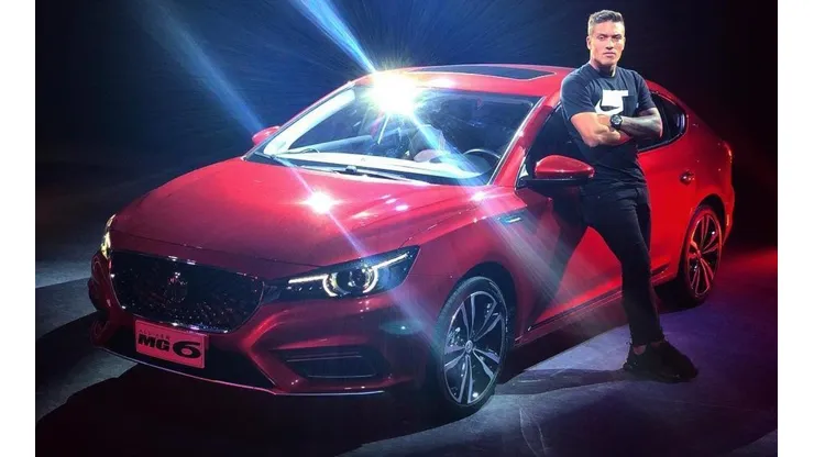 Parraguez y el nuevo MG6