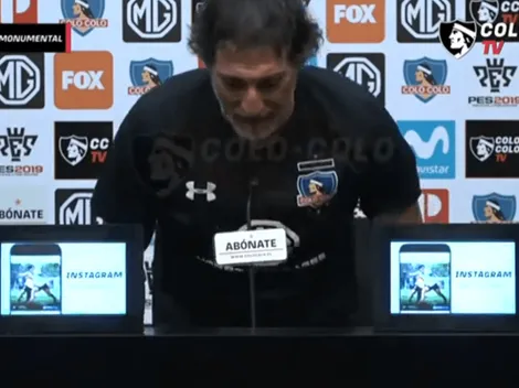 Estalló: Salas volvió a irse de la rueda de prensa porque sonó un celular