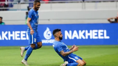 Fernández celebrando su gol al Arsenal