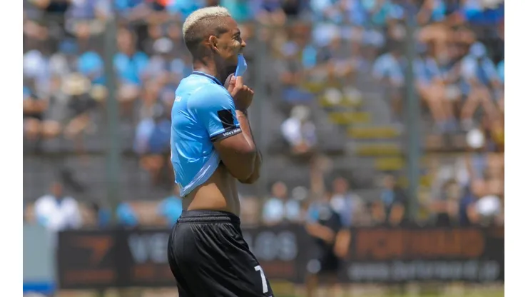 Edwuin Pernía no estará ante Colo Colo