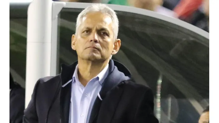 "Raúl" Rueda aparece dirigiendo a la Roja ante México