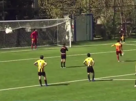 Fair Play nivel dios: árbitra cobra penal que no es y el pateador lo tira para afuera