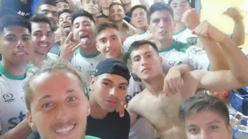 Así lo festejaron en el camarín de Trasandino
