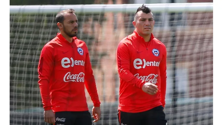 Díaz y Medel en la Roja