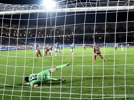Fernando Hurtado se viste de héroe y le tapa un penal a Luciano