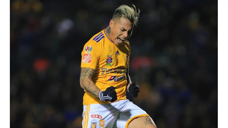 Tigres sale en defensa de Vargas y lanza video de su actuación con gol ante Querétaro
