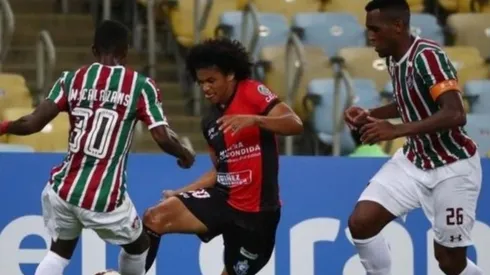 El venezolano Eduard Bello es la gran novedad en el once