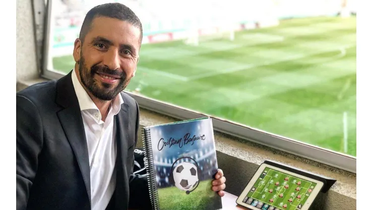 Cristian Basaure analiza el fútbol junto a nosotros en La Pizarra.