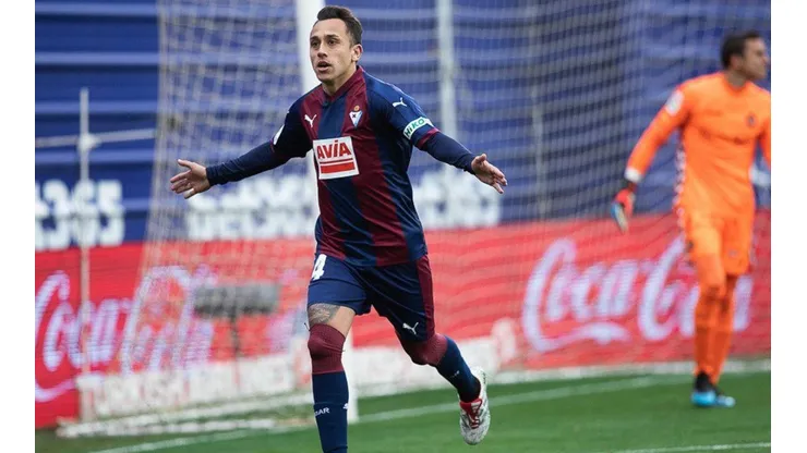 Orellana festeja su gol ante Real Valladolid.