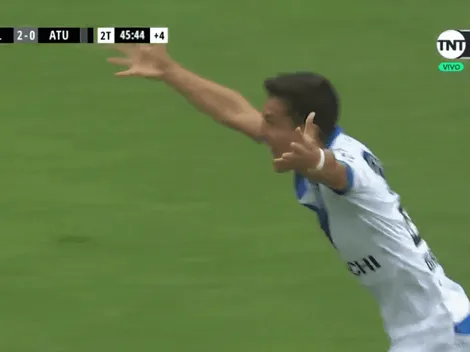 Pablo Galdames anota un gol en la victoria de Vélez Sarsfield