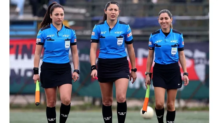 Leslie Vásquez, Dione Rissios y Loreto Toloza.