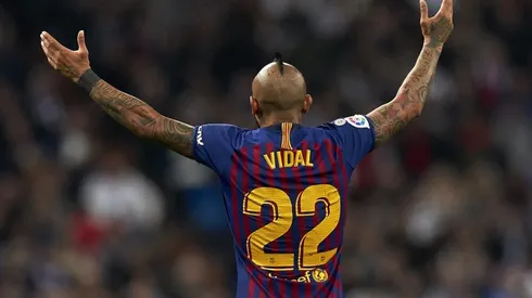 El Camp Nou aplaudió al Rey Arturo.