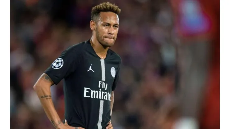 UEFA abre expediente contra Neymar por sus reclamos contra el VAR
