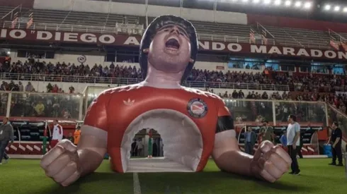 La enorme manga de salida de Diego Maradona