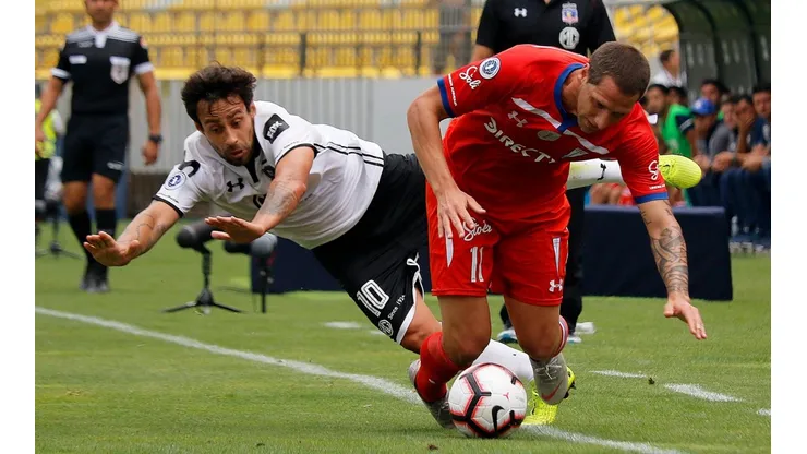 Valdivia podría ser novedad en Colo Colo ante Universidad Católica