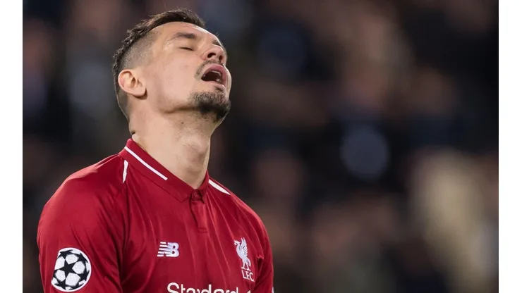 ¡Muchas risas! Lovren sufrió 3 hoyitos en 20 segundos