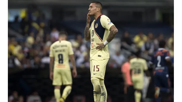 Nico Castillo contra el Puebla.