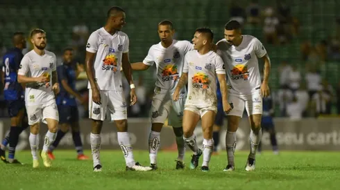 Santos goleó en Copa do Brasil.