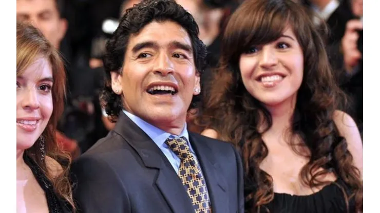 Gianinna Maradona ironiza con sus nuevos tres hermanos en Cuba