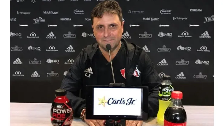 Ángel Guillermo Hoyos se mantiene como entrenador de Atlas de México