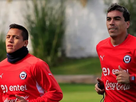 Le prestó ropa: Esteban Paredes defendió a Alexis Sánchez