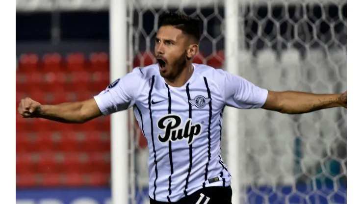 Antonio Martínez fue la figura del partido