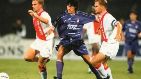 Recuerdan pelea de Iván Zamorano y Frank de Boer