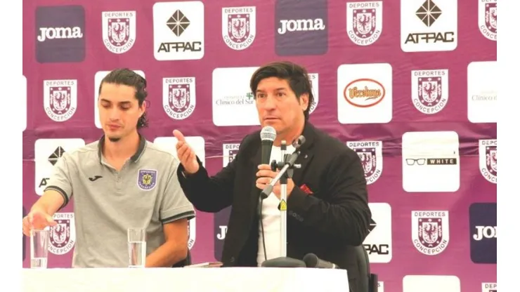 Iván Zamorano compartió charla motivacional a los jugadores de Deportes Concepción