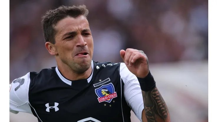 Costa anota en tercero y cuarto para Colo Colo.