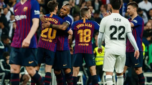 Vidal y el Barça celebran en la Liga ante Real Madrid.