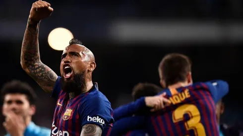 Arturo Vidal celebrando