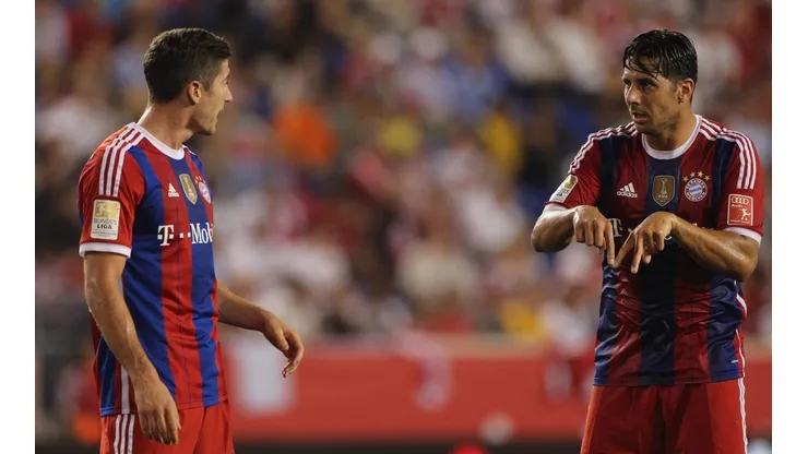 Lewandowski empata a Pizarro como el máximo goleador extranjero de la Bundesliga