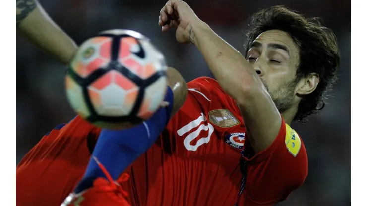 Jorge Valdivia no actúa por la Roja desde octubre de 2017