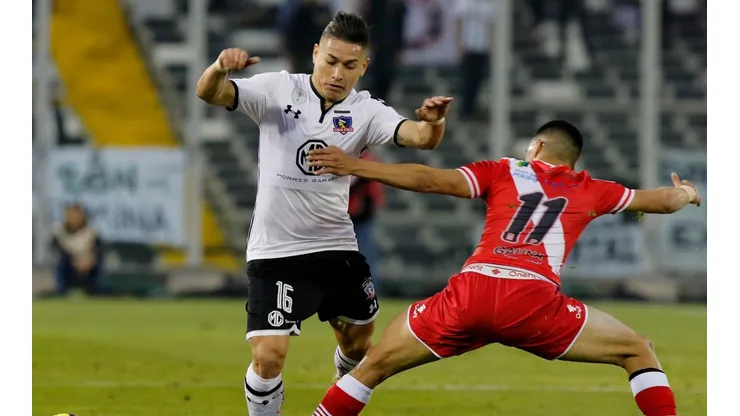 Curicó Unido recibe a Colo Colo en el Bicentenario La Granja