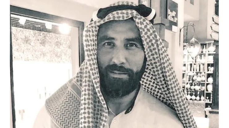 Bravo saludó a Palestino desde Inglaterra