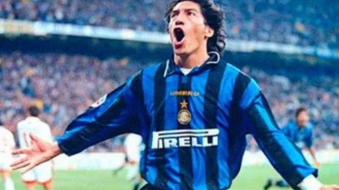 Inter de Milán recordó un golazo de taco que hizo Zamorano en 1998