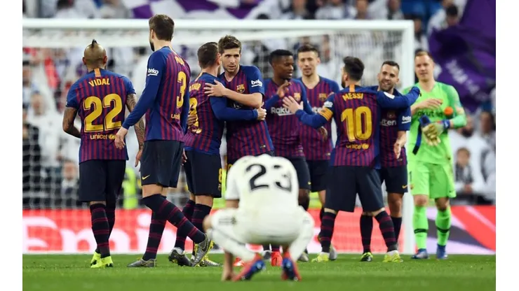Barcelona goleó al Real Madrid y clasifica a la final.