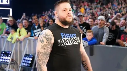 Vince McMahon le quitó la oportunidad titular a Kofi y se la dio a Kevin Owens