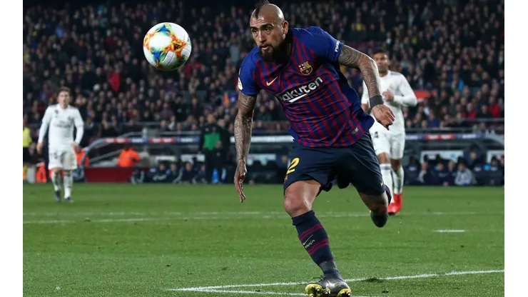 Vidal lucha por la titularidad ante Real Madrid