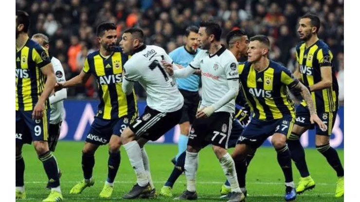 Besiktas y Fenerbahce igualaron 3-3 en un tremendo clásico