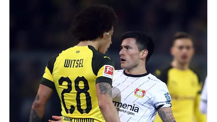 Charles Aránguiz y encontrón con Witsel