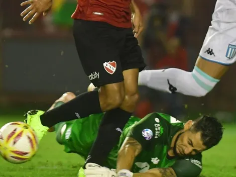 Llenan de flores a Arias tras ganar el Clásico de Avellaneda